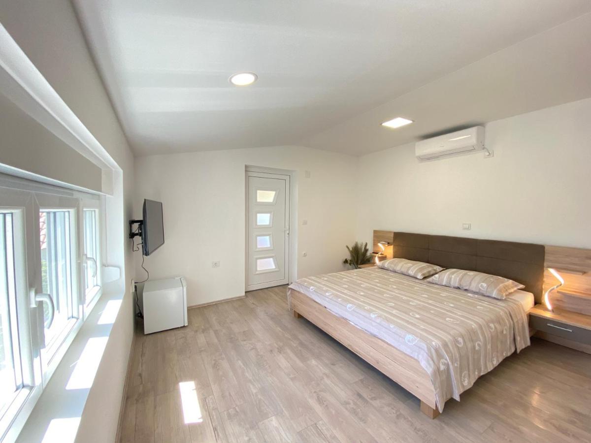 Guest Accommodation Grozdanic Dubravice Ngoại thất bức ảnh